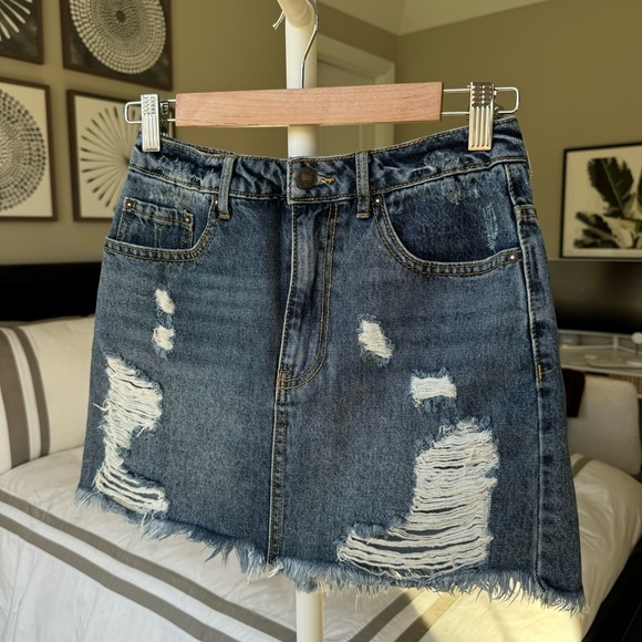 Forever 21 Denim Skirt - Picture 3 of 6